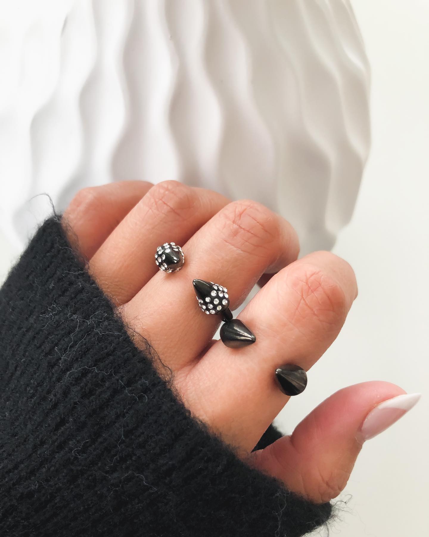 Spike Collection - Black Ring Set